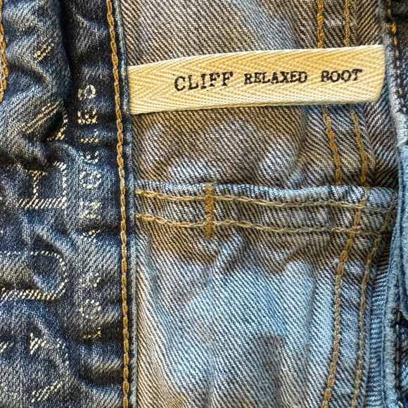 Guess Jeans - Picture 4 of 5